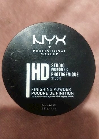 NYX Parlak Beyaz Bitirici Pudra - Görsel 2