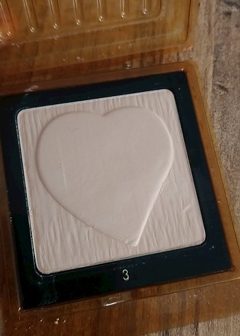 YSL Mat Sıkıştırılmış Pudra #3 Bej - Görsel 6