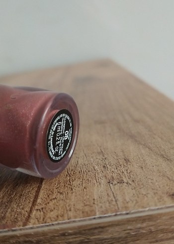 Bej Parlak Dudak Parlatıcısı - Görsel 3