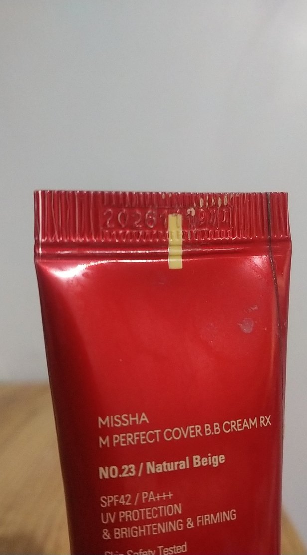 Missha No.23 Parlak Kırmızı BB Krem - Görsel 3