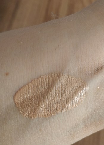Beden KIKO Milano Ten Rengi Kapatıcı