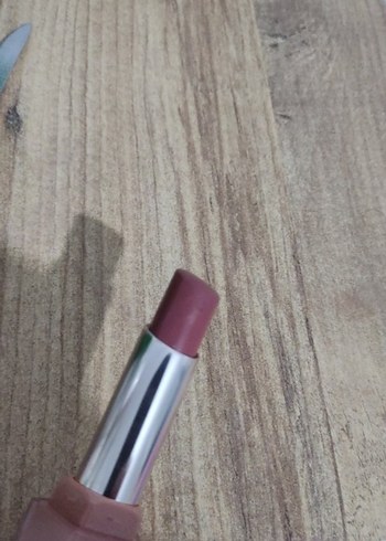 Beden Renk Fenty Beauty Bej Dudak Parlatıcısı