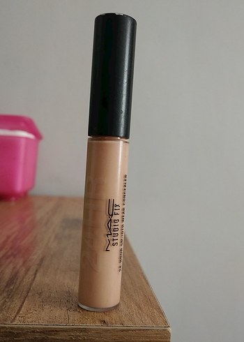 Mac Studio Fix Kapatıcı ve Aydınlatıcı Bej