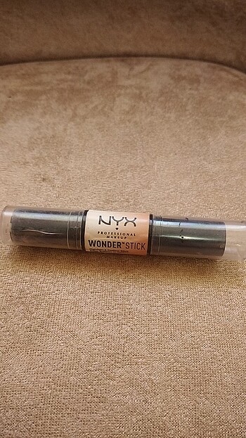 NYX Kontür