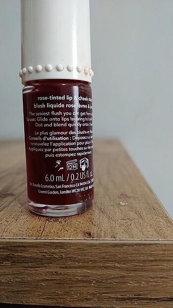 Benefit Tint allık