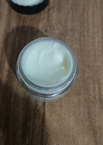 Beden Renk Bobbi Brown Vitamin baz göz kremi