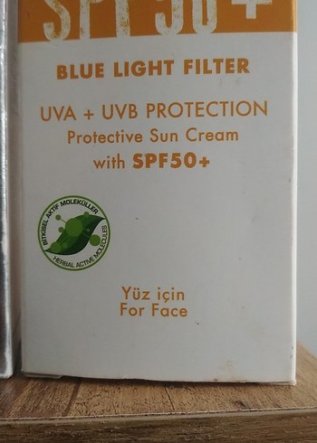 Diğer Sheida Silky Sun SPF 50+ Yüz Kremi ve Yağ Kontrol Maskesi