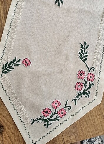 Ranır masa örtüsü - Görsel 4