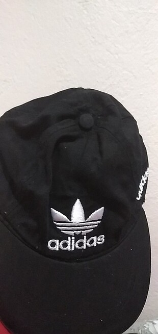  Beden siyah Renk Adidas Şapka