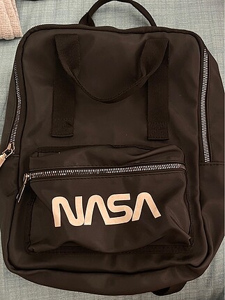 Addax Nasa sırt çantası en:35 boy:38 cm