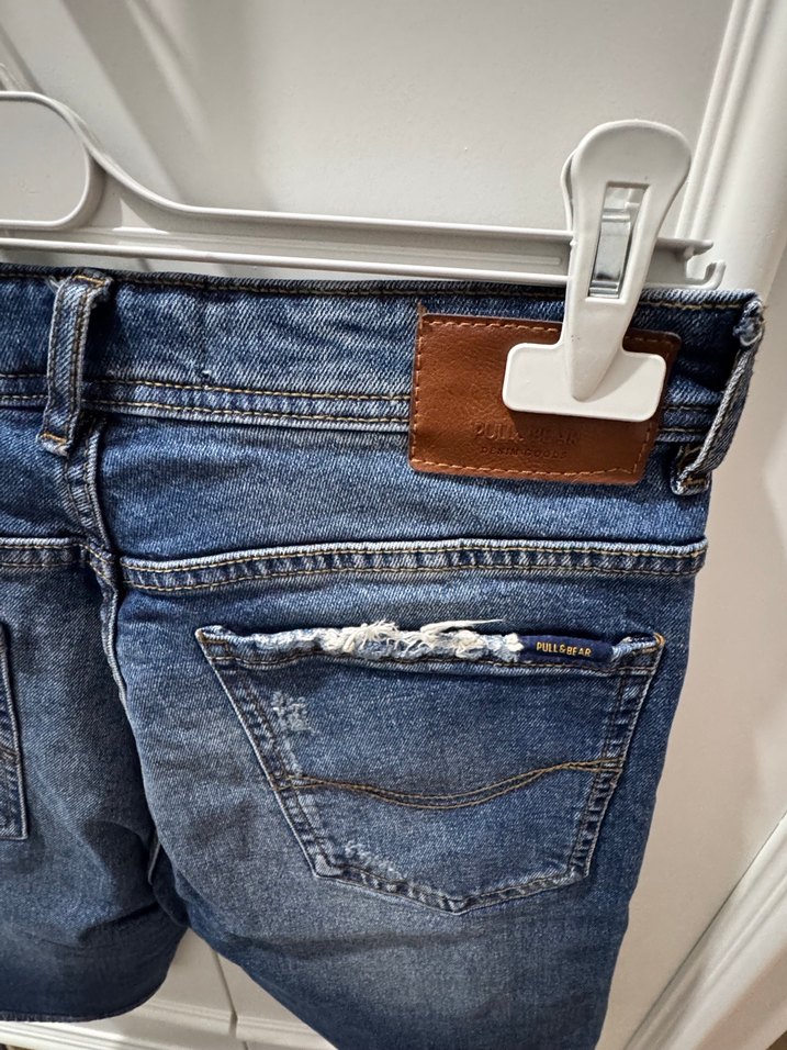 Erkek Koyu Mavi Yırtık Denim Şort - Görsel 3