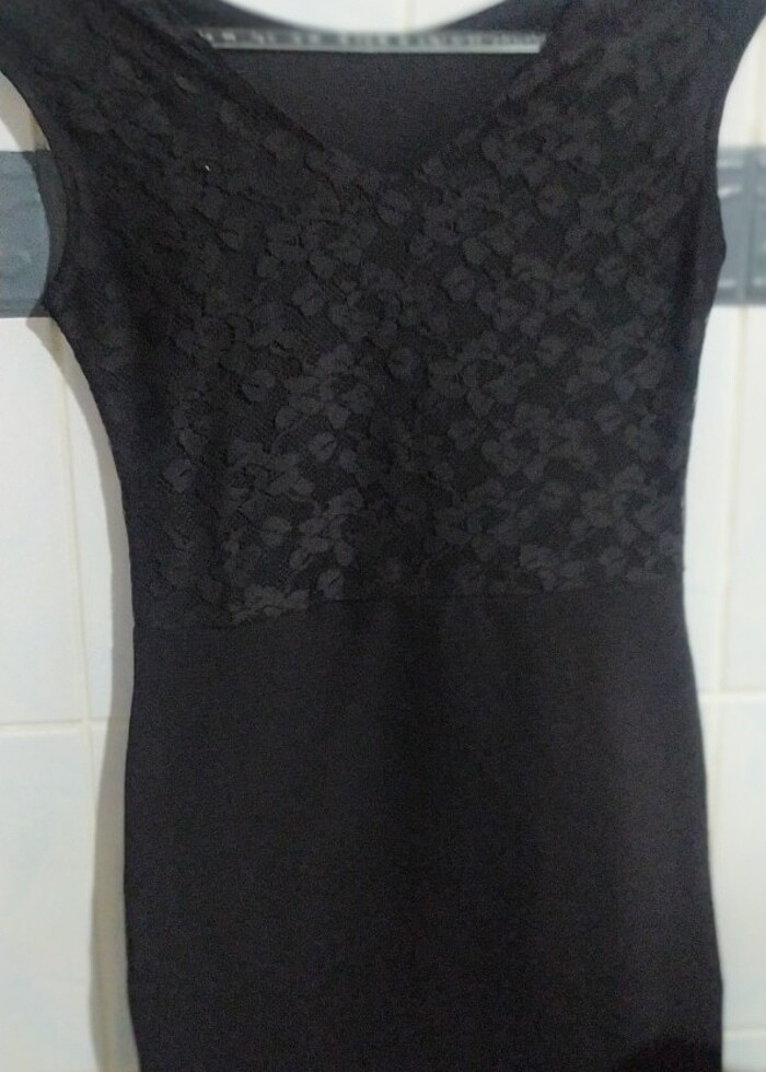 Üstü dantelli elbise - Görsel 3