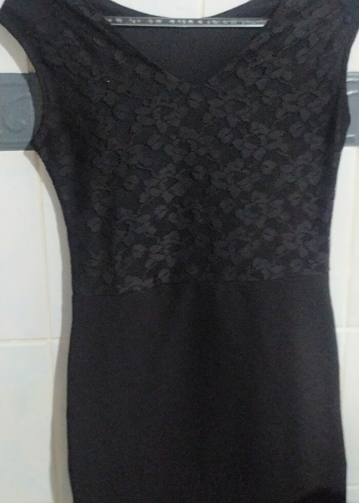 Üstü dantelli elbise - Görsel 4