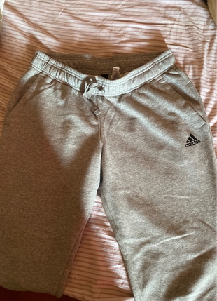 Adidas ADİDAS EŞOFMAN ALTI BİR KERE GİYİLMİŞTİR