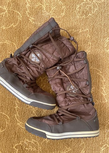 Kahverengi Tüylü  Kadın Bot - Görsel 3