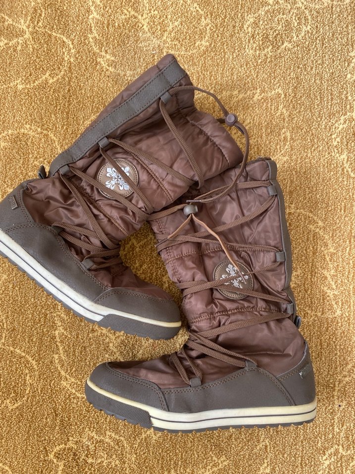 Kahverengi Tüylü  Kadın Bot - Görsel 3