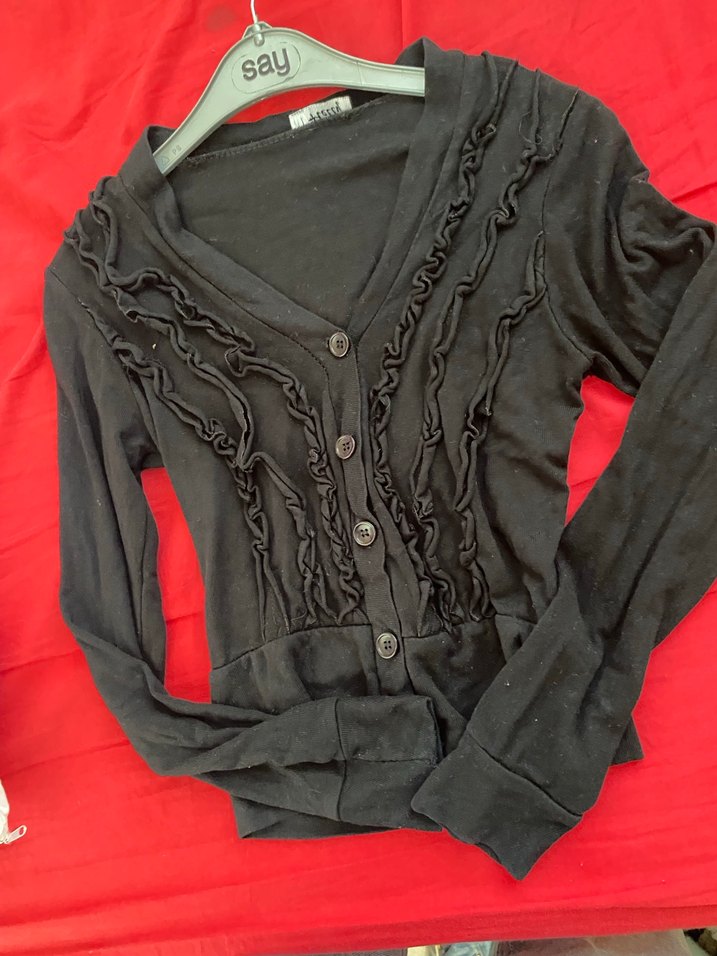 Siyah Kadın Fırfırlı V Yaka Hırka - Görsel 5