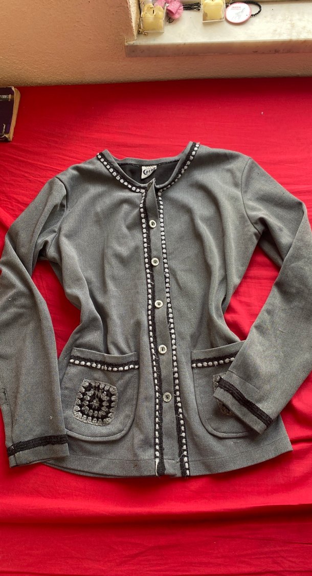 Düğmeli Gri Nakışlı Midi Kadın Ceket - Görsel 2