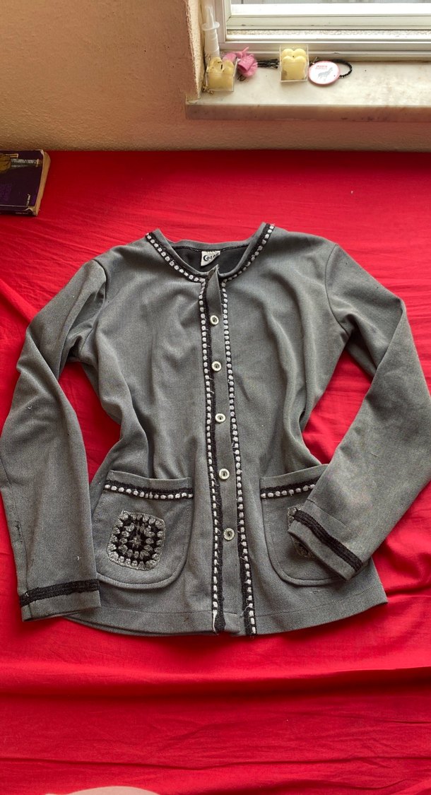 Düğmeli Gri Nakışlı Midi Kadın Ceket - Görsel 5