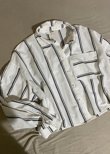 Düğmeli Gri Çizgili Kadın Gömlek - Görsel 9