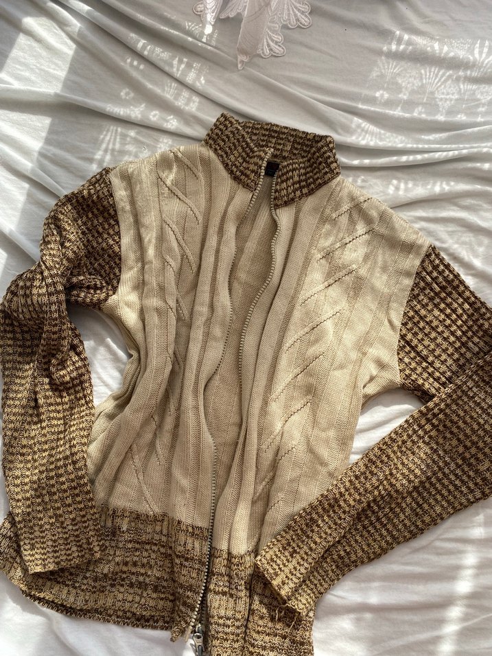 Bohem Tarzı Bej Örgü Kadın Kazak - Görsel 2