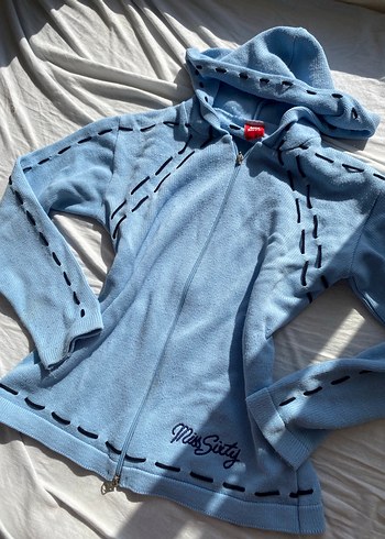 Mavi Kapüşonlu Fermuarlı Hırka - Görsel 2