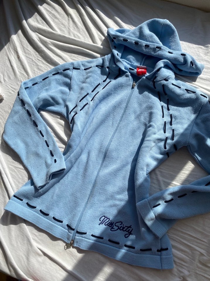 Mavi Kapüşonlu Fermuarlı Hırka - Görsel 4