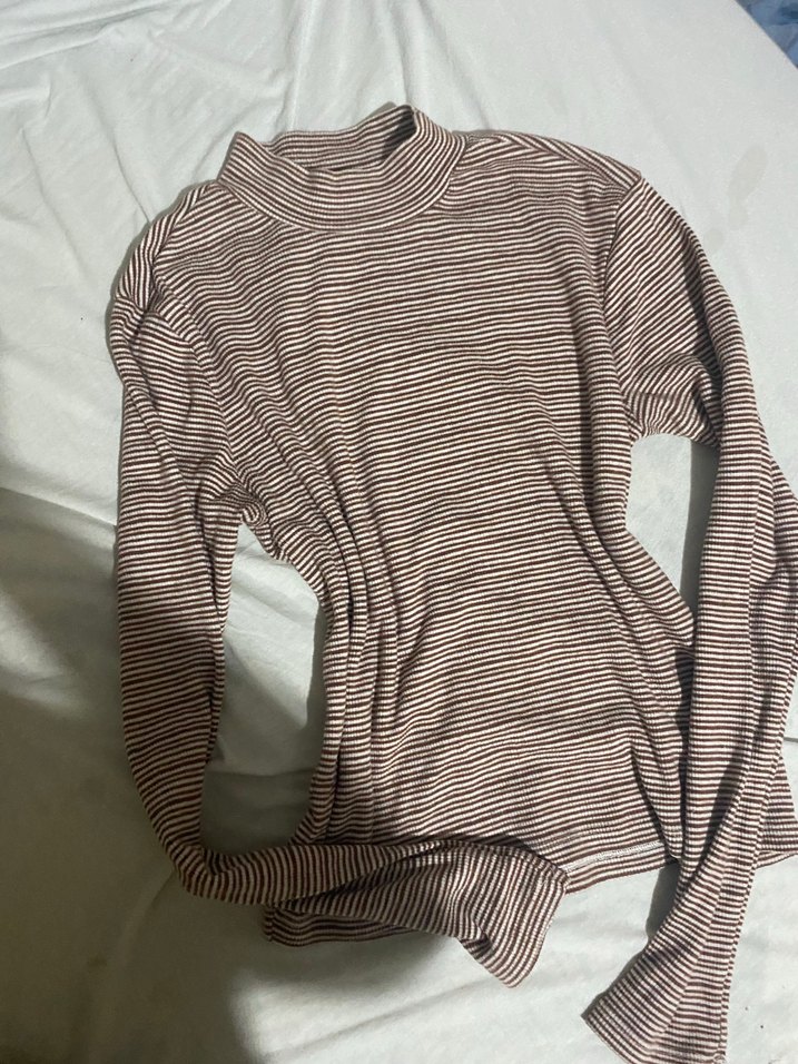 Kahverengi Çizgili Boğazlı Kadın Kazak - Görsel 4