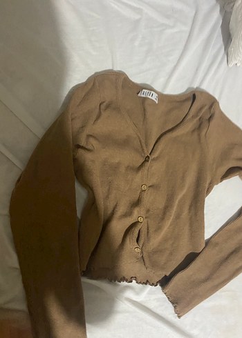 Bej V Yakalı Düğmeli Kadın Triko - Görsel 3