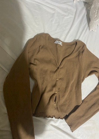 Bej V Yakalı Düğmeli Kadın Triko - Görsel 5