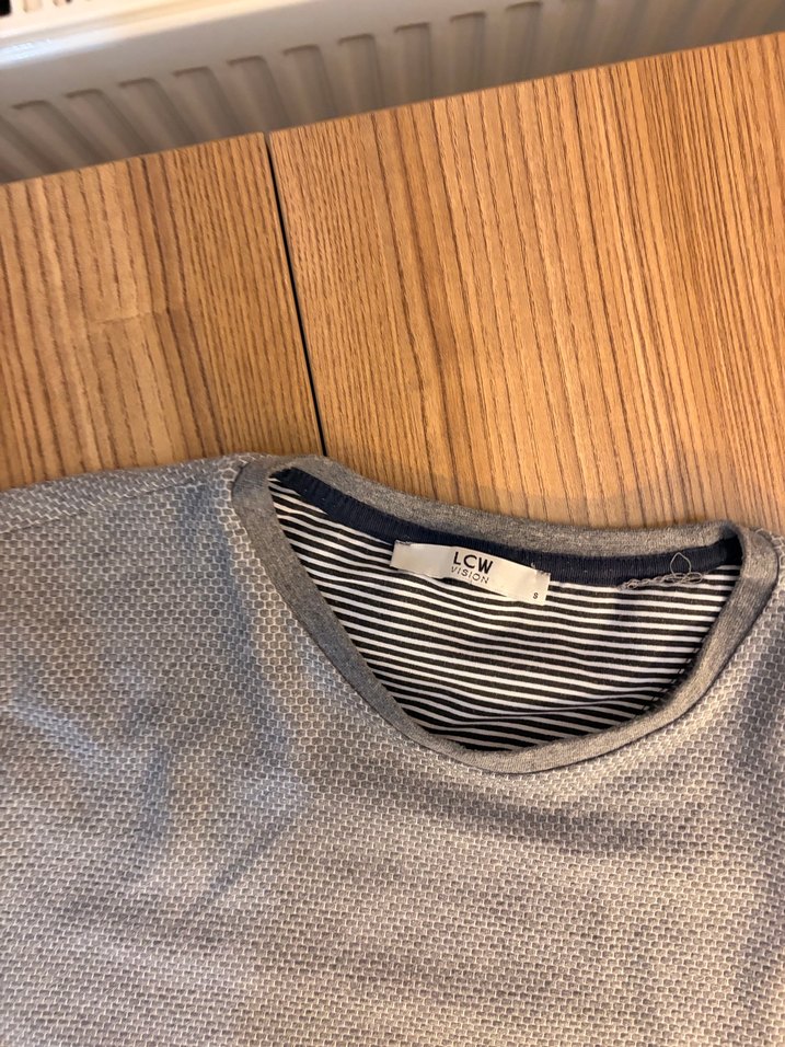 Gri Kısa Kollu Keten Erkek Tişört - Görsel 3