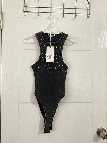Zara Body