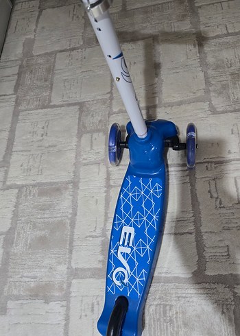 Mavi ve Gri Çocuk Scooter - Görsel 3