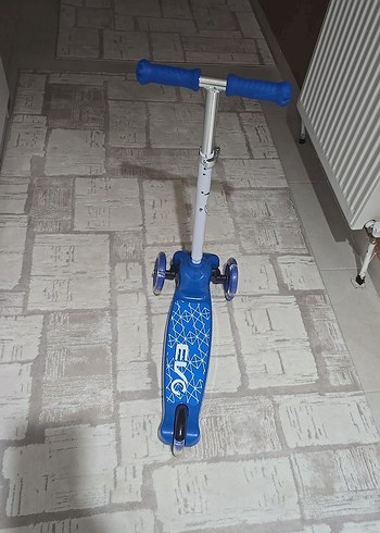 Mavi ve Gri Çocuk Scooter - Görsel 4