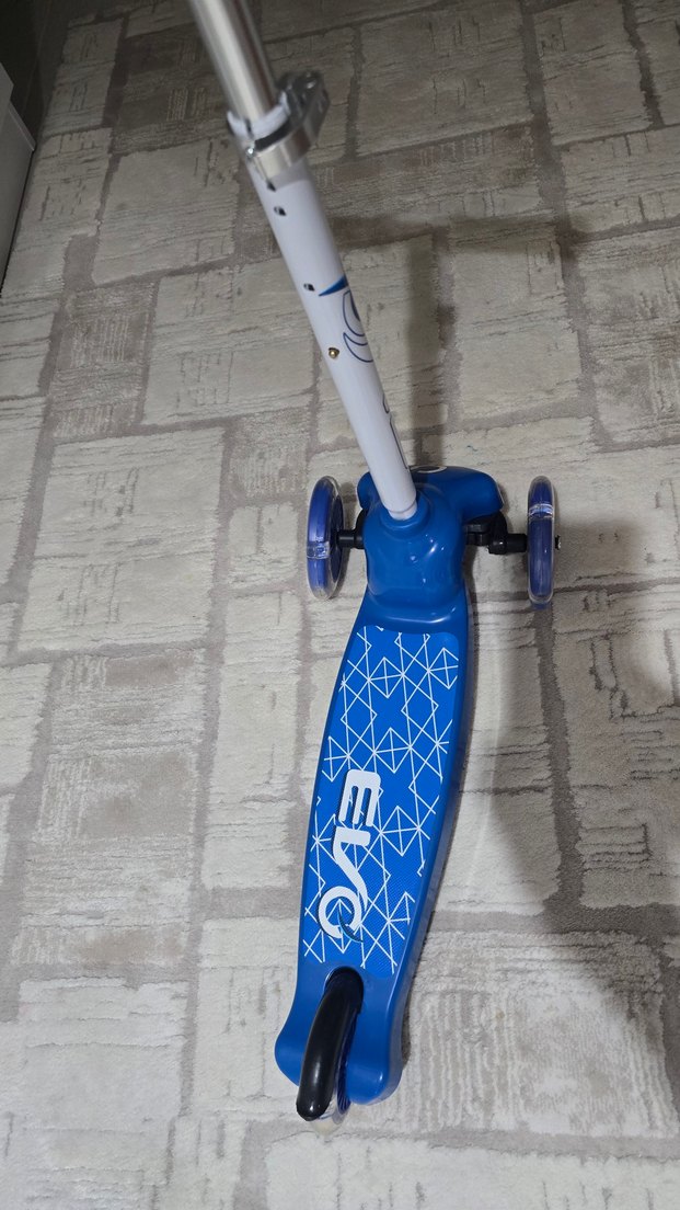 Mavi ve Gri Çocuk Scooter - Görsel 3