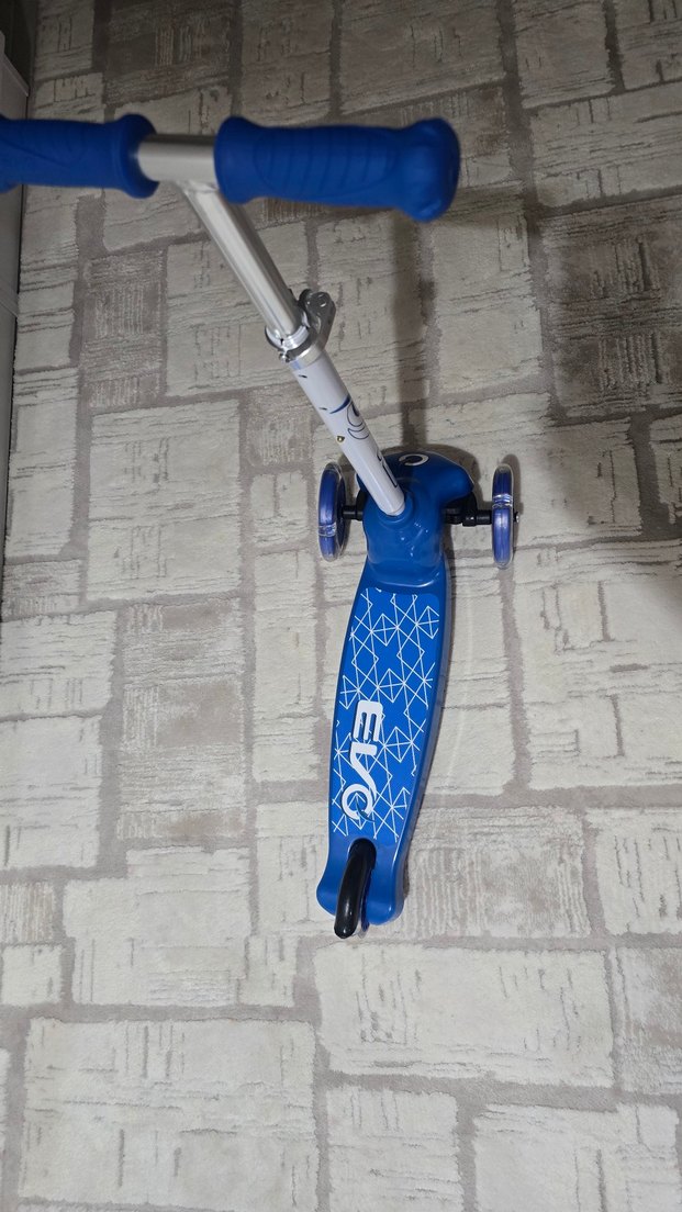 Mavi ve Gri Çocuk Scooter - Görsel 2