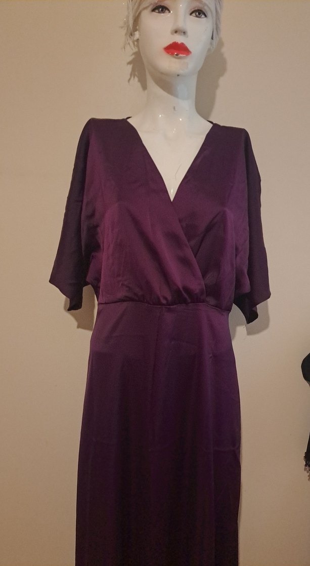 Mor V Yaka Uzun Saten Elbise - Görsel 2