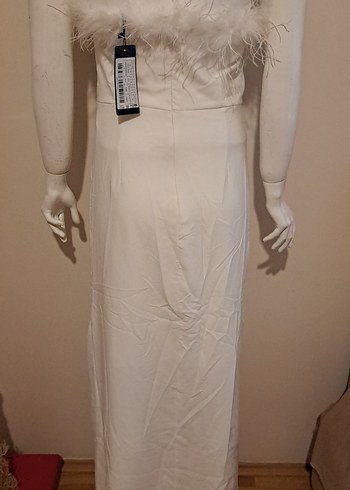 Beyaz Straplez Uzun Drapeli Elbise - Görsel 3