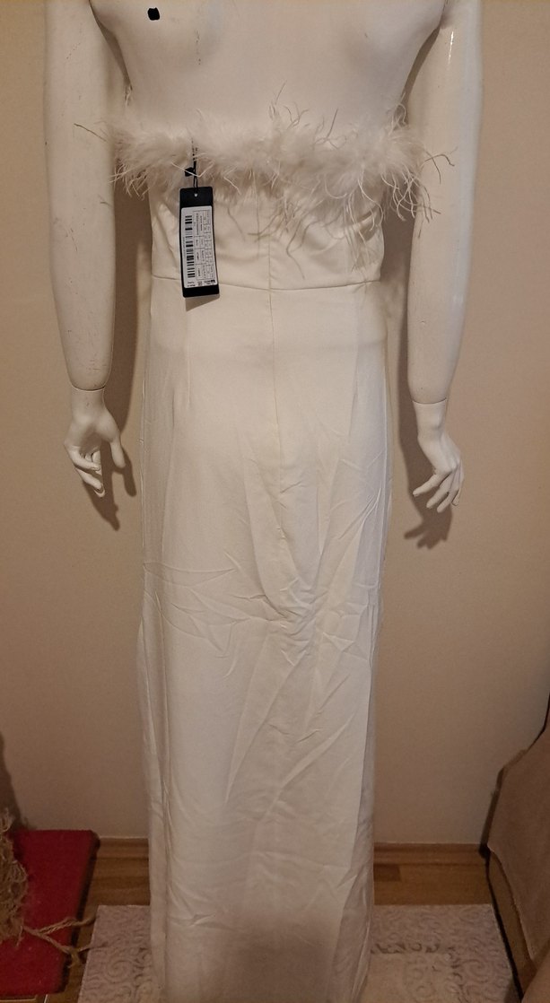 Beyaz Straplez Uzun Drapeli Elbise - Görsel 3