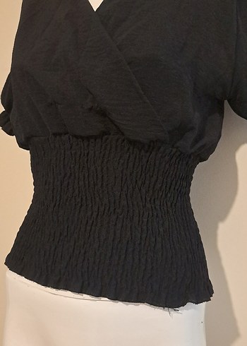 Siyah V Yaka Pilili Kısa Kollu Bluz - Görsel 2