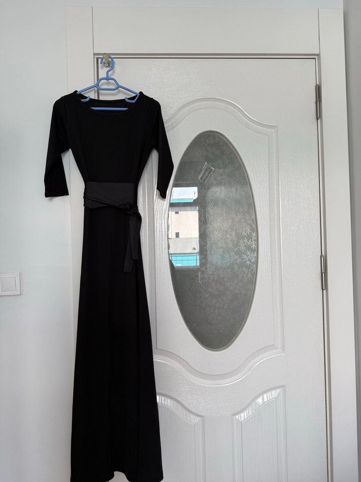 Siyah Uzun Beli Kuşaklı Kadın Elbise - Görsel 2