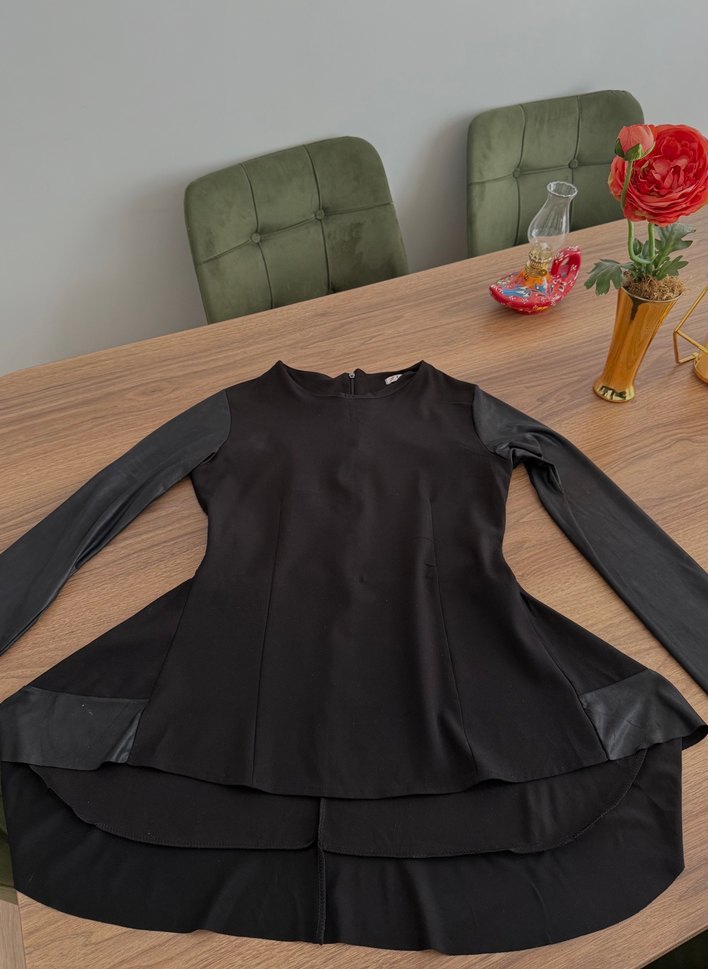 Kolları ve etek ucu deri Bluz - Görsel 2