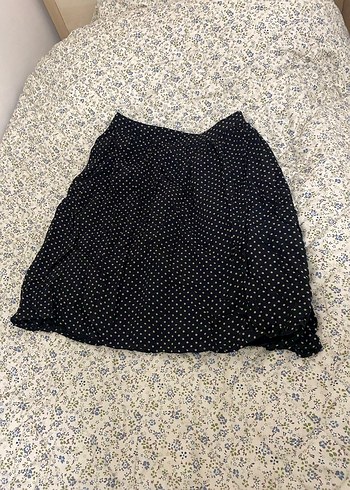 Siyah ouantiyeli etek - Görsel 2