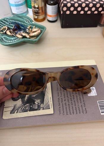 Kahverengi Transparan Retro Kadın Gözlüğü - Görsel 4