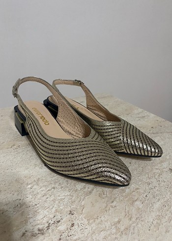 Diğer Bej Yılan Desenli Pliseli Stiletto Topuklu Ayakkabı
