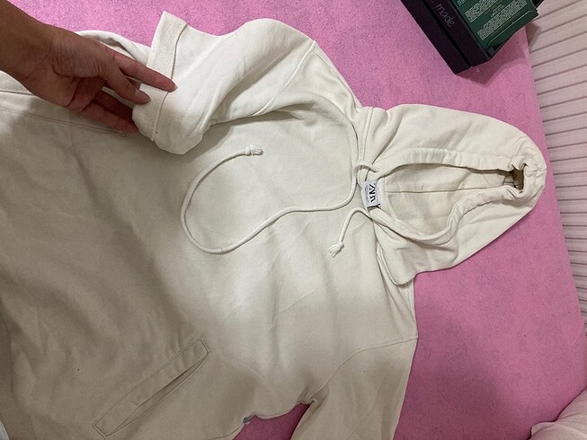 Zara Sweatshirt