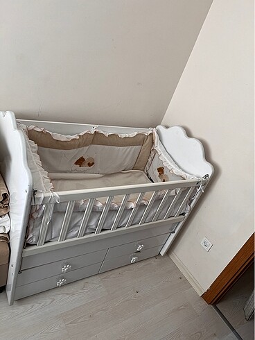 Sallanabilir beşik