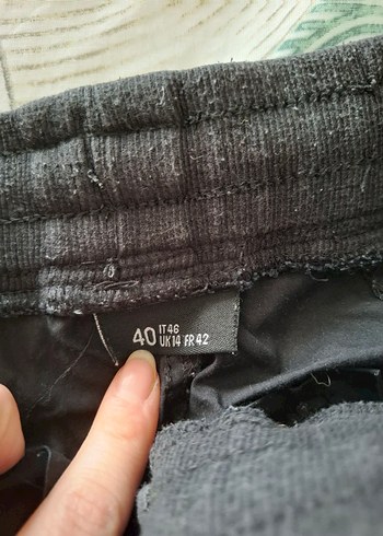 Kadın Siyah Keten Midi Bol Paça Pantolon - Görsel 4