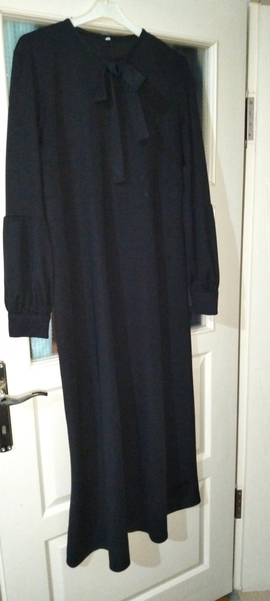 Uzun Kollu Siyah Gevşek Kadın Giyimi - Görsel 3