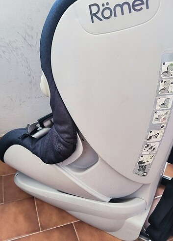9- 18 kg Beden Britax römer trifix çocuk oto koltuğu 